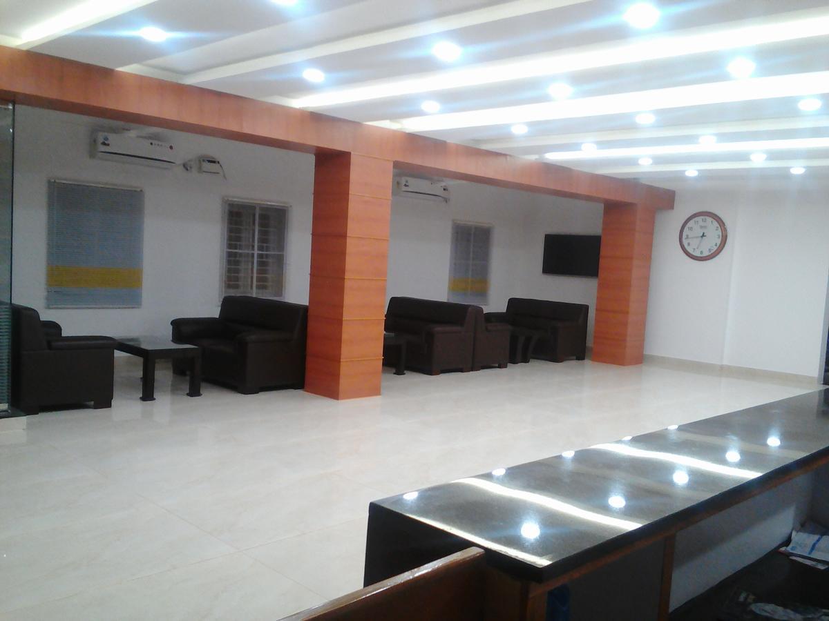 Surag Residency Hotell Tiruchirappalli Eksteriør bilde